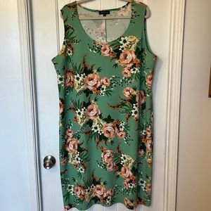 Slinky Brand mid length green dress size 2X